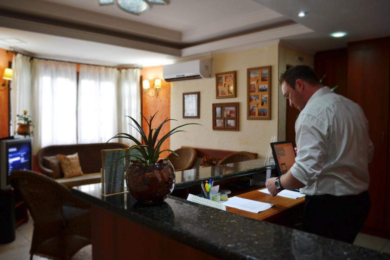 Hotel Valparaiso - Metro Paraiso E 800M Da Av Paulista เซาเปาโล ภายนอก รูปภาพ
